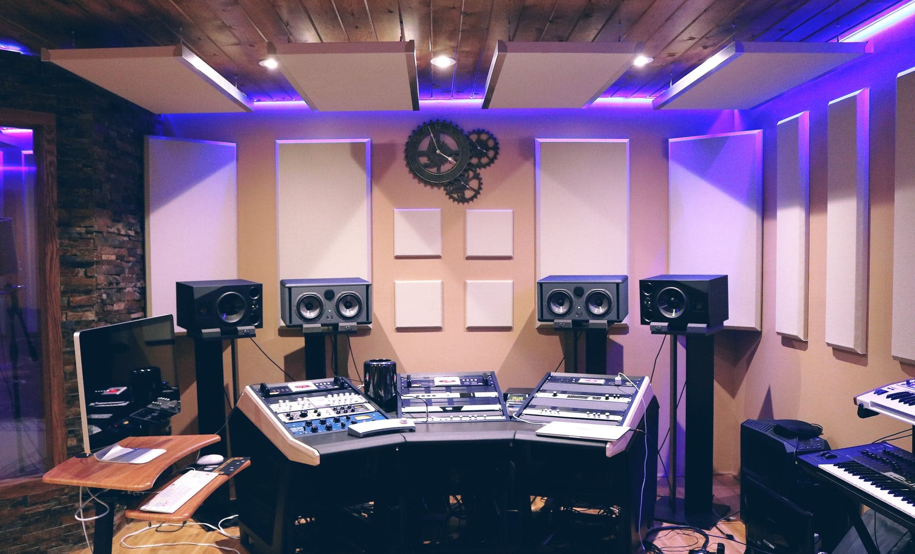 Studio and home cinema soundproofing
